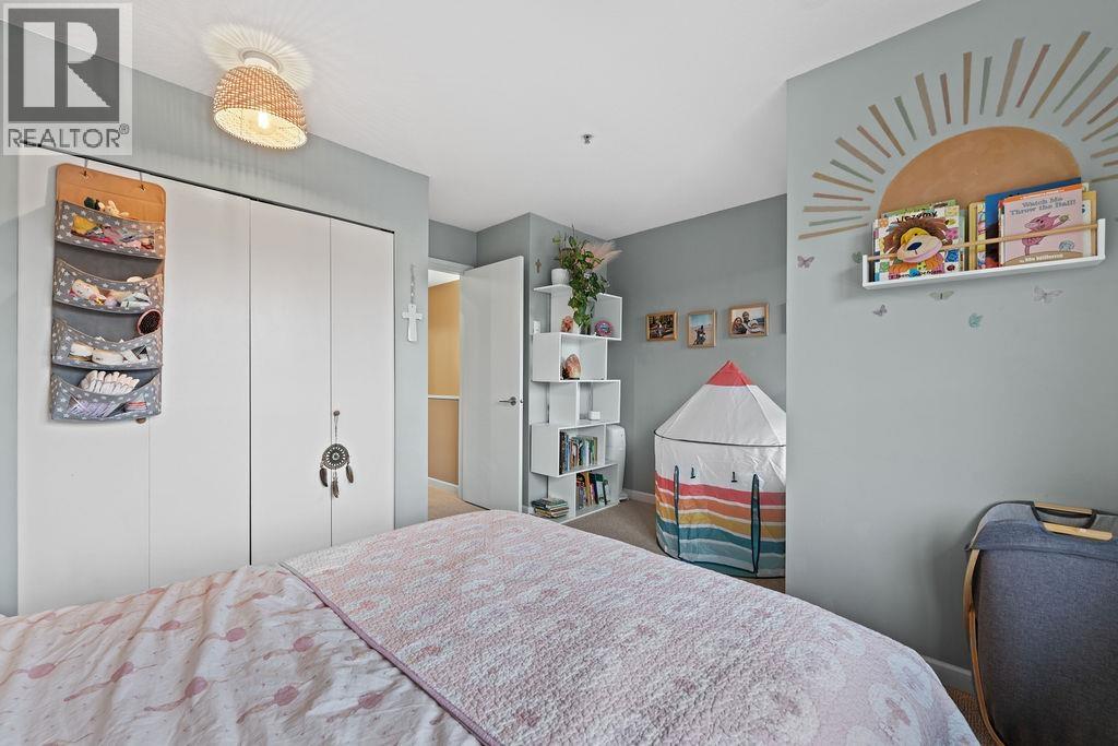 14 221 ASH STREET, New Westminster