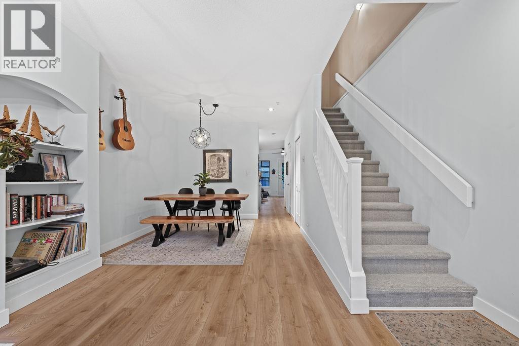 14 221 ASH STREET, New Westminster