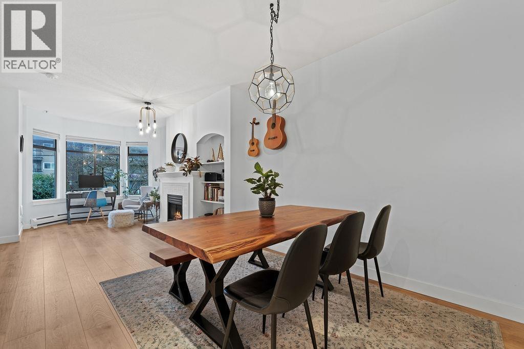 14 221 ASH STREET, New Westminster