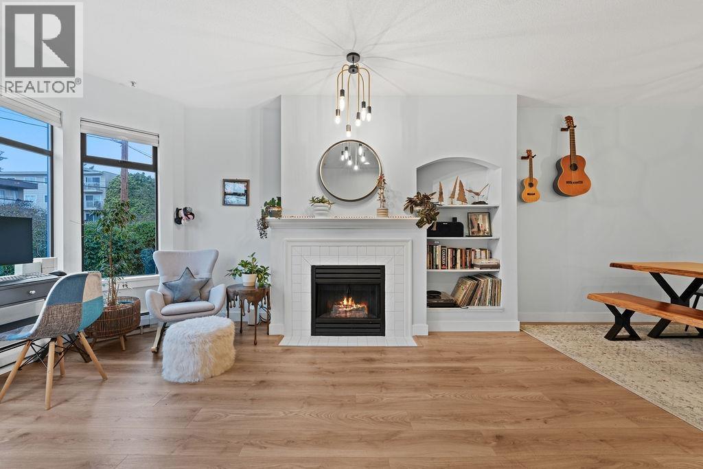 14 221 ASH STREET, New Westminster