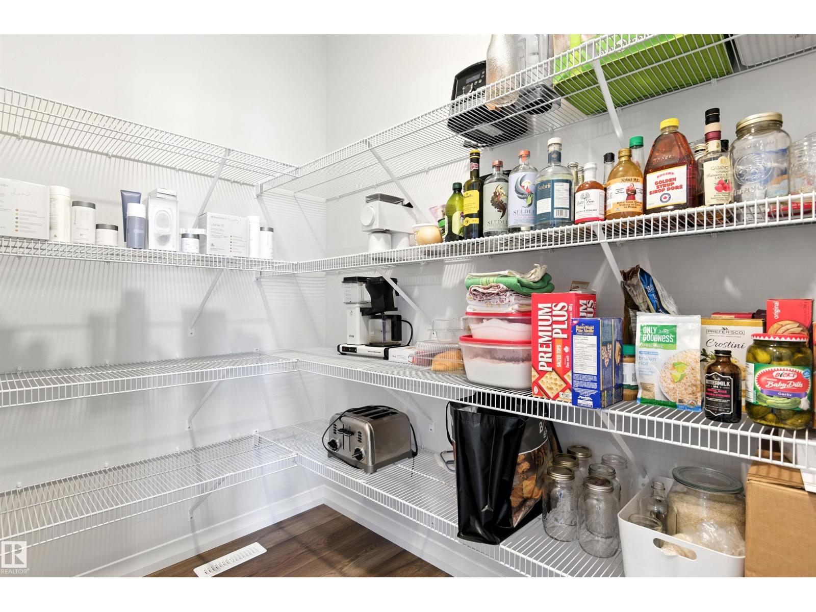 2520 206 St NW, Edmonton