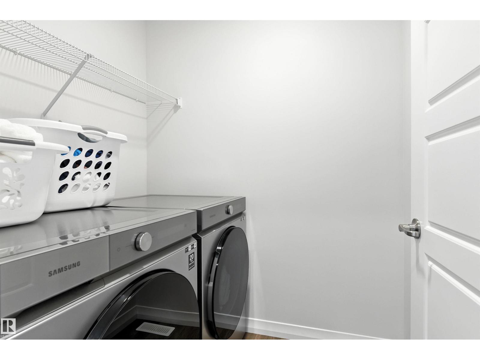 2520 206 St NW, Edmonton