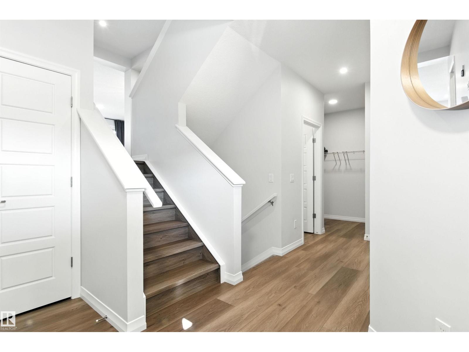 2520 206 St NW, Edmonton