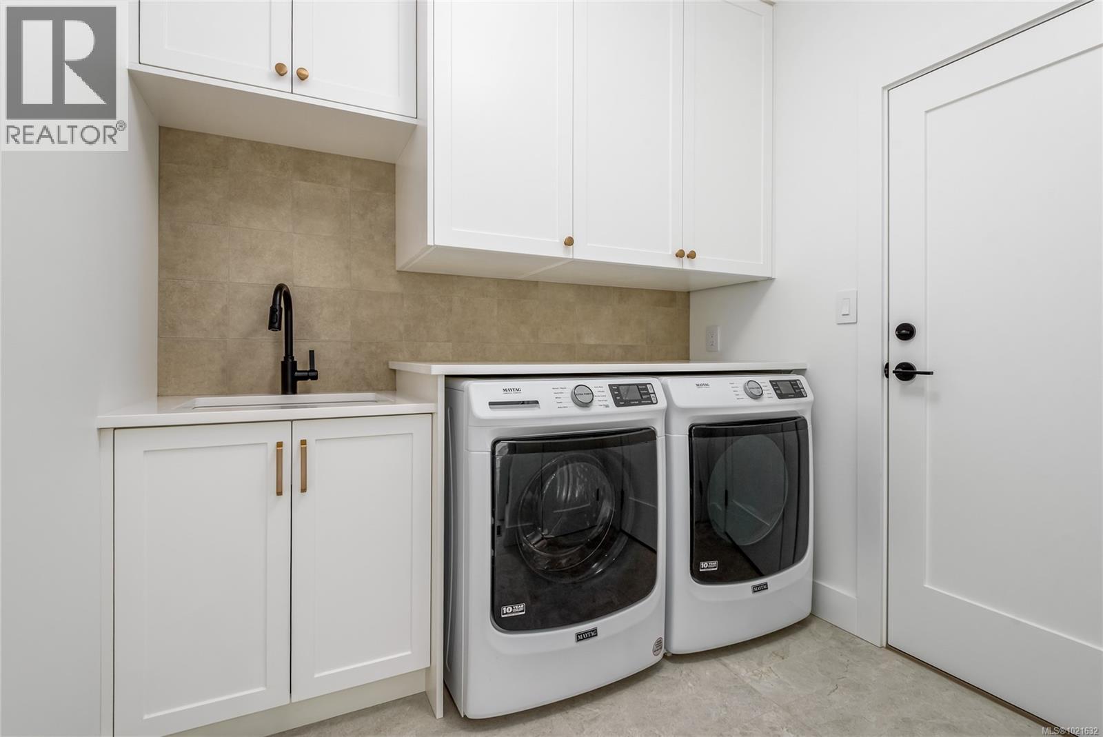 1756 Crown Isle Blvd, Courtenay