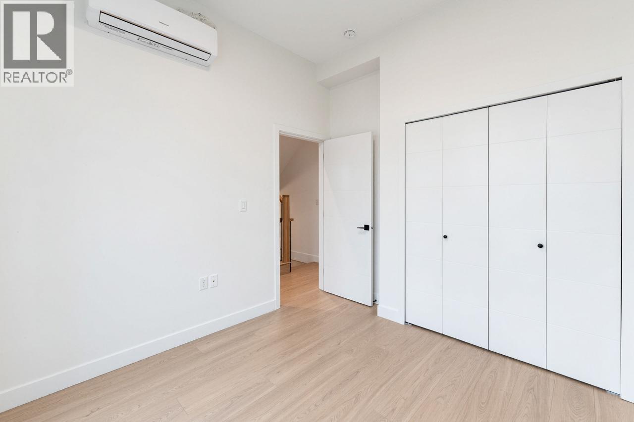 #14-10233 NO. 2 Road, Richmond