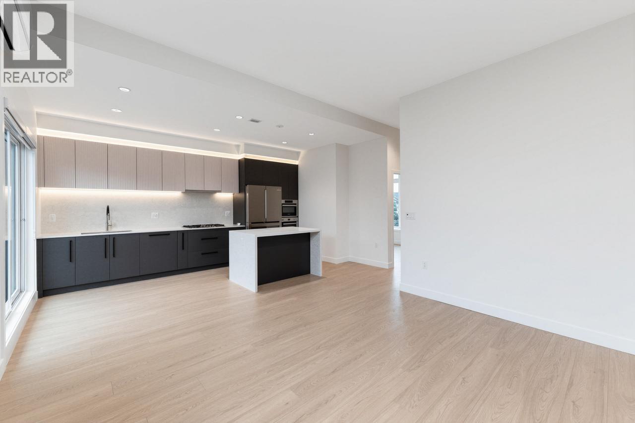 #14-10233 NO. 2 Road, Richmond