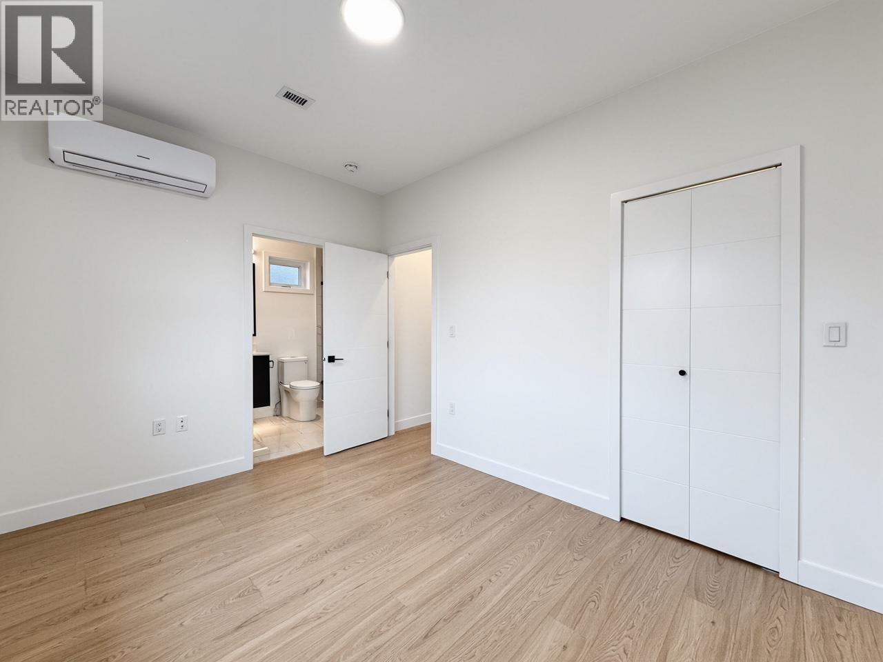 #14-10233 NO. 2 Road, Richmond