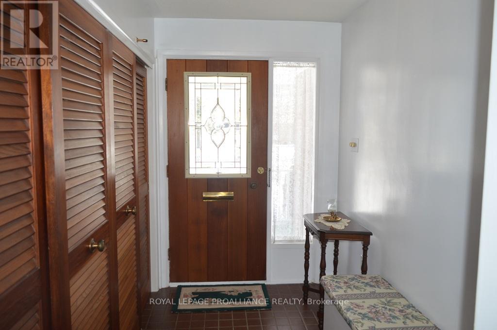 9 PARKVIEW HEIGHTS - Photo 2 of 23, Quinte West (Trenton Ward), Ontario