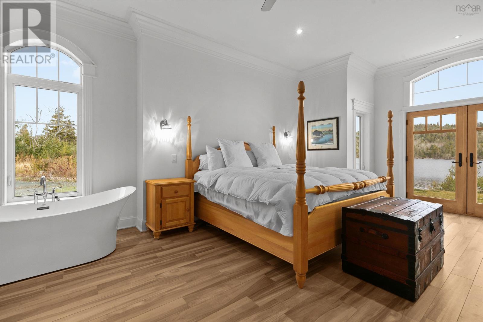 Property 24 of 49 of 129 Champagne Lane