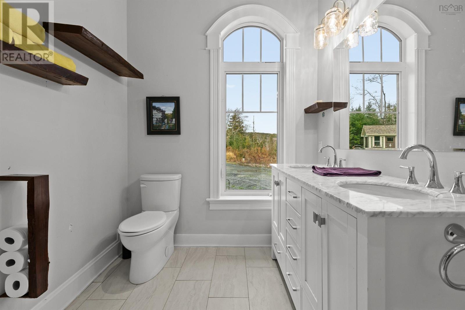 Property 29 of 49 of 129 Champagne Lane