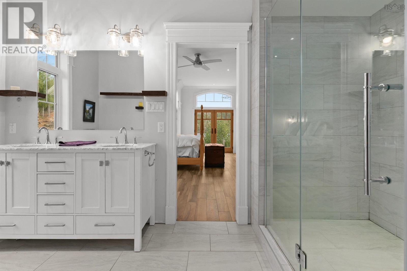 Property 30 of 49 of 129 Champagne Lane