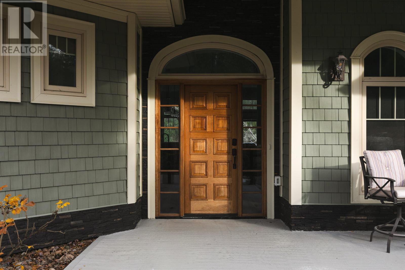 Property 9 of 49 of 129 Champagne Lane