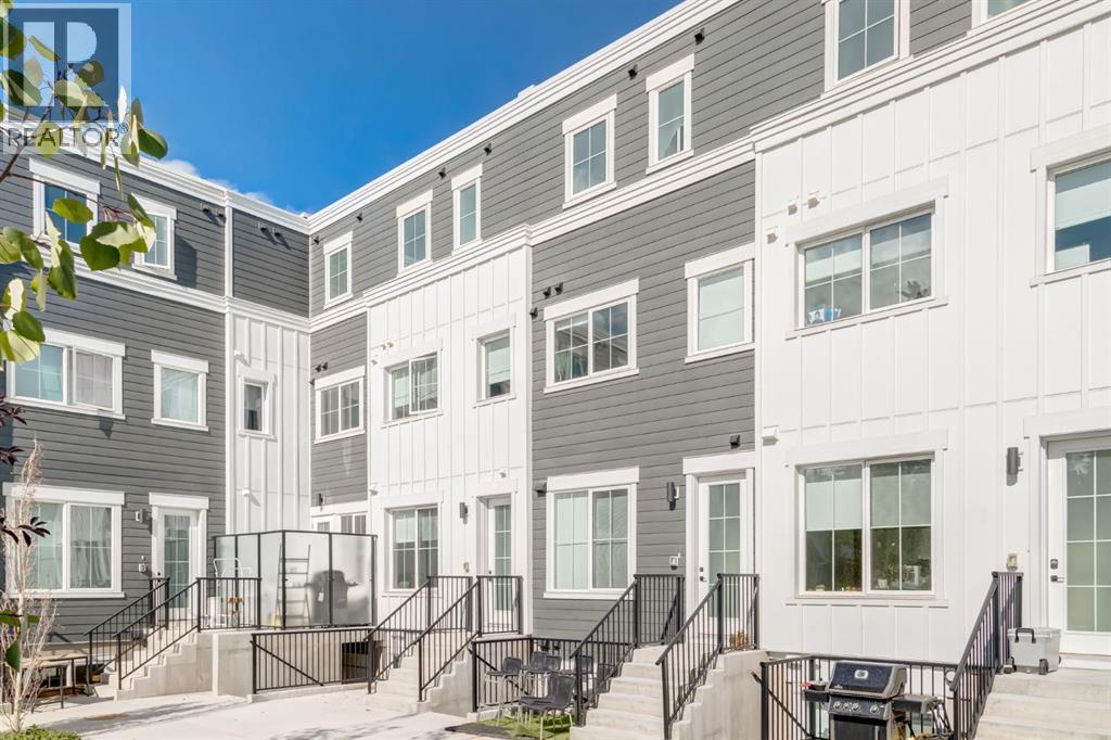 Multi-family House for Sale in   Avenue NW Hillhurst Calgary 