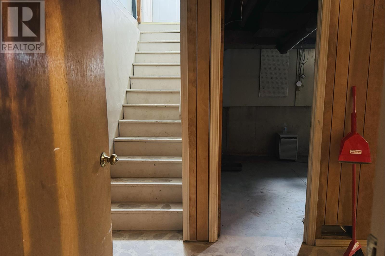 Property 14 of 21 of 16 Maple Court