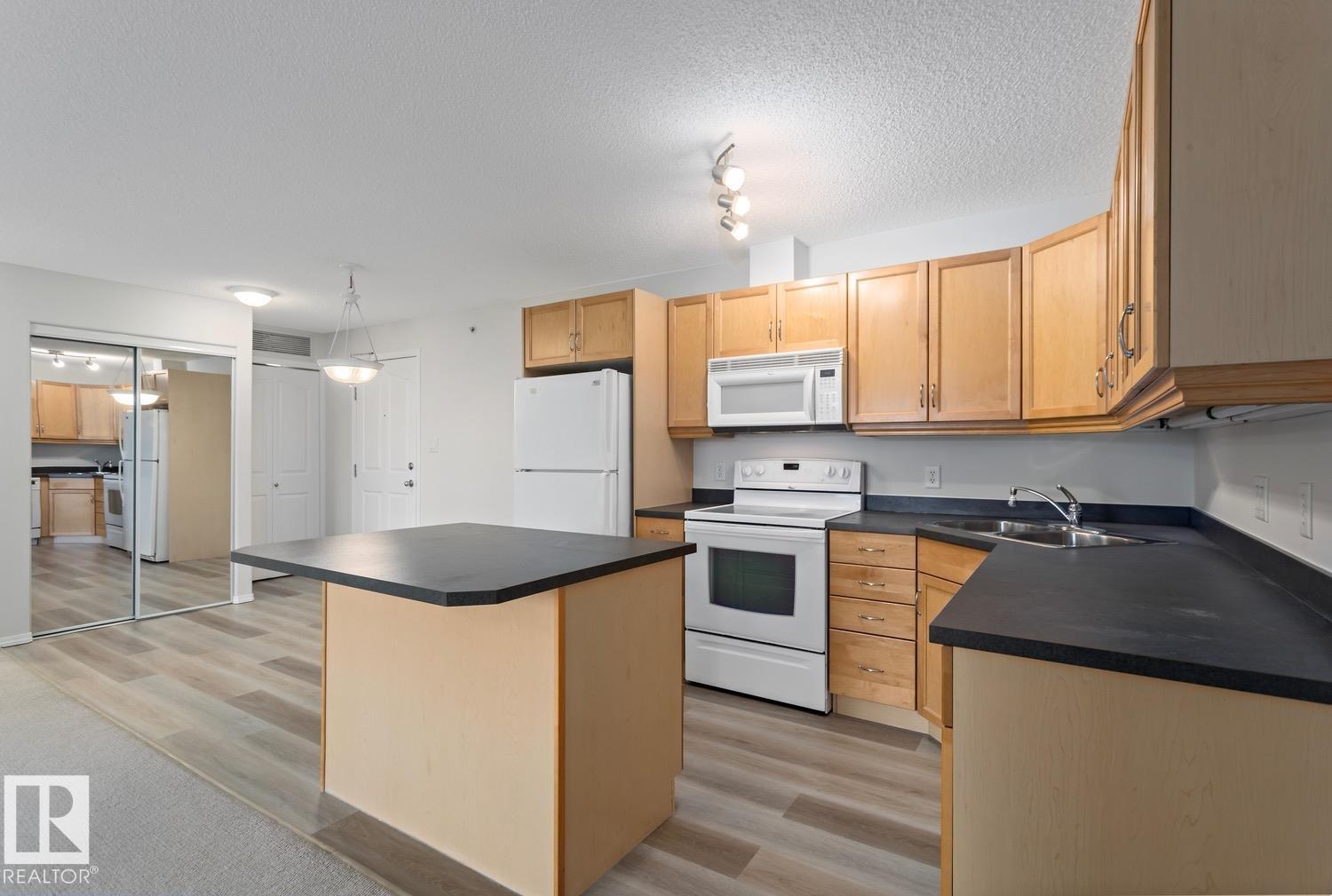 #446 16311 95 ST NW, Edmonton