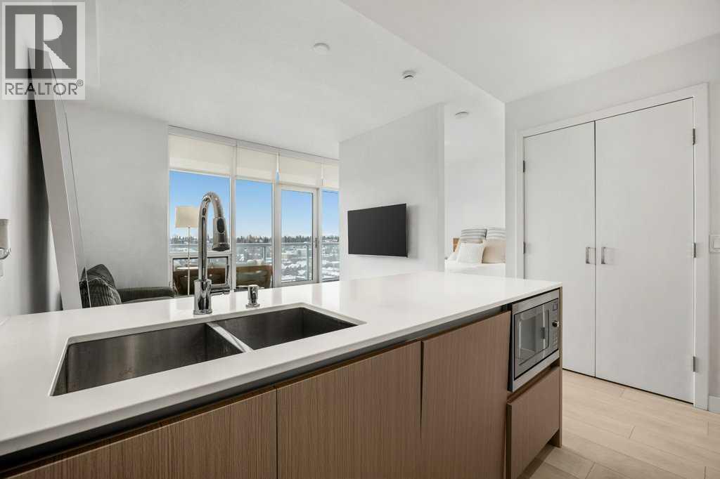 Single Family House Loft for Sale in    Street SW Beltline Calgary 