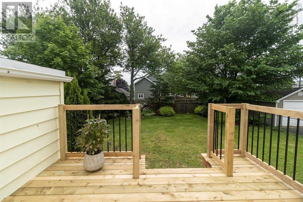 Property 27 of 28 of 2892 Connaught Avenue