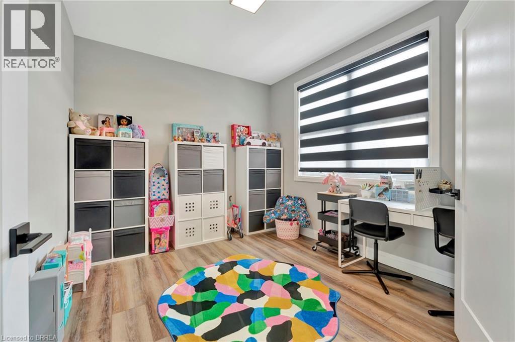 14 HUDSON DRIVE - 25