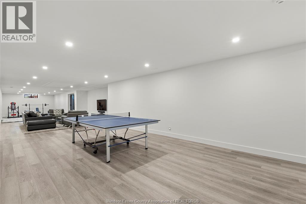 11 DESTINY DRIVE - 31