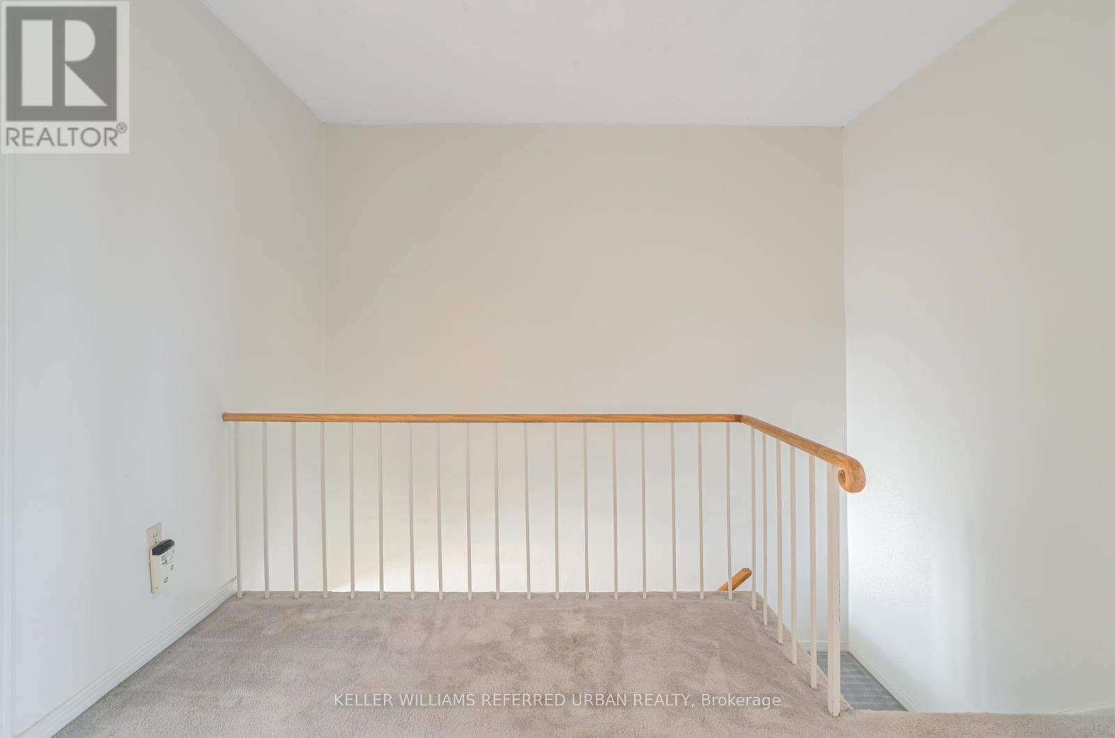 #18 653 VILLAGE PARKWAY - 24
