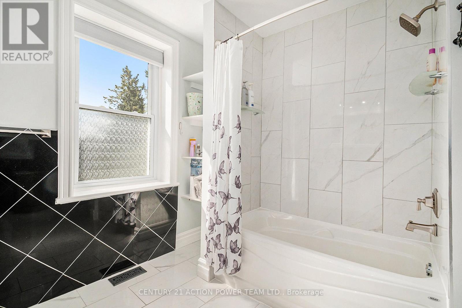 1674 LANDRY ROAD - 22