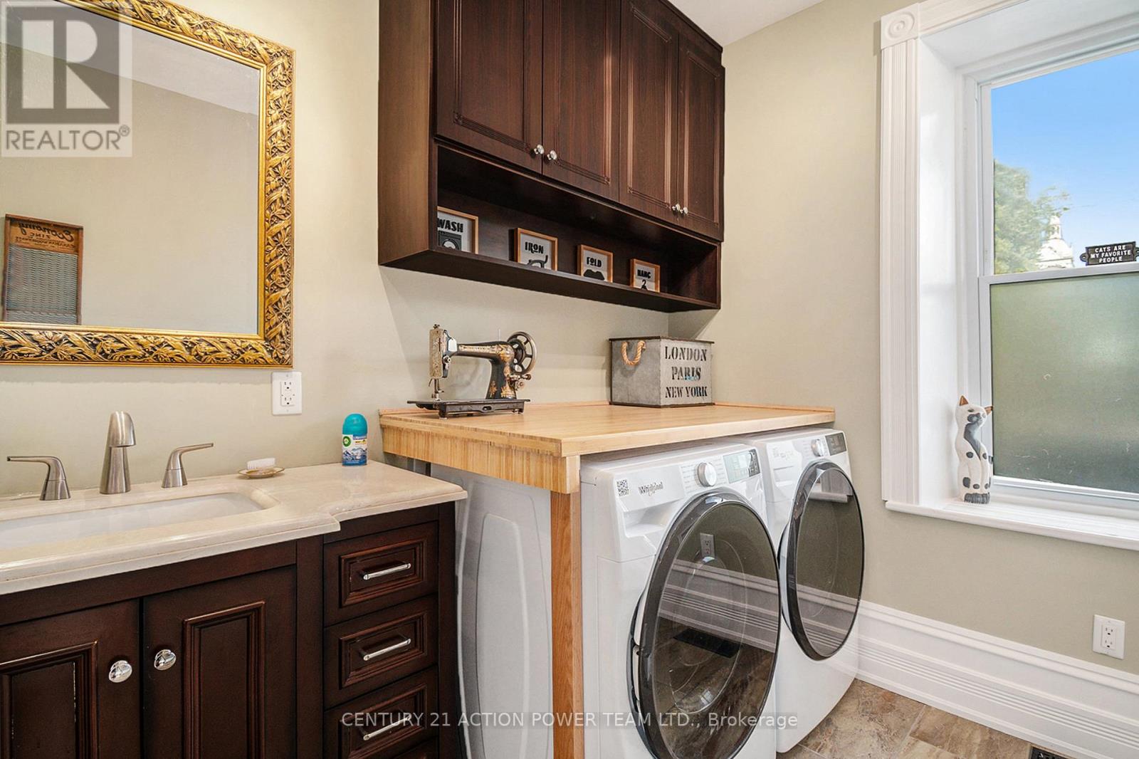 1674 LANDRY ROAD - 27