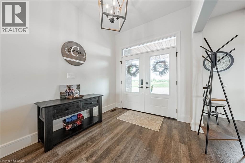 4 MIDDLEPORT Road - 5