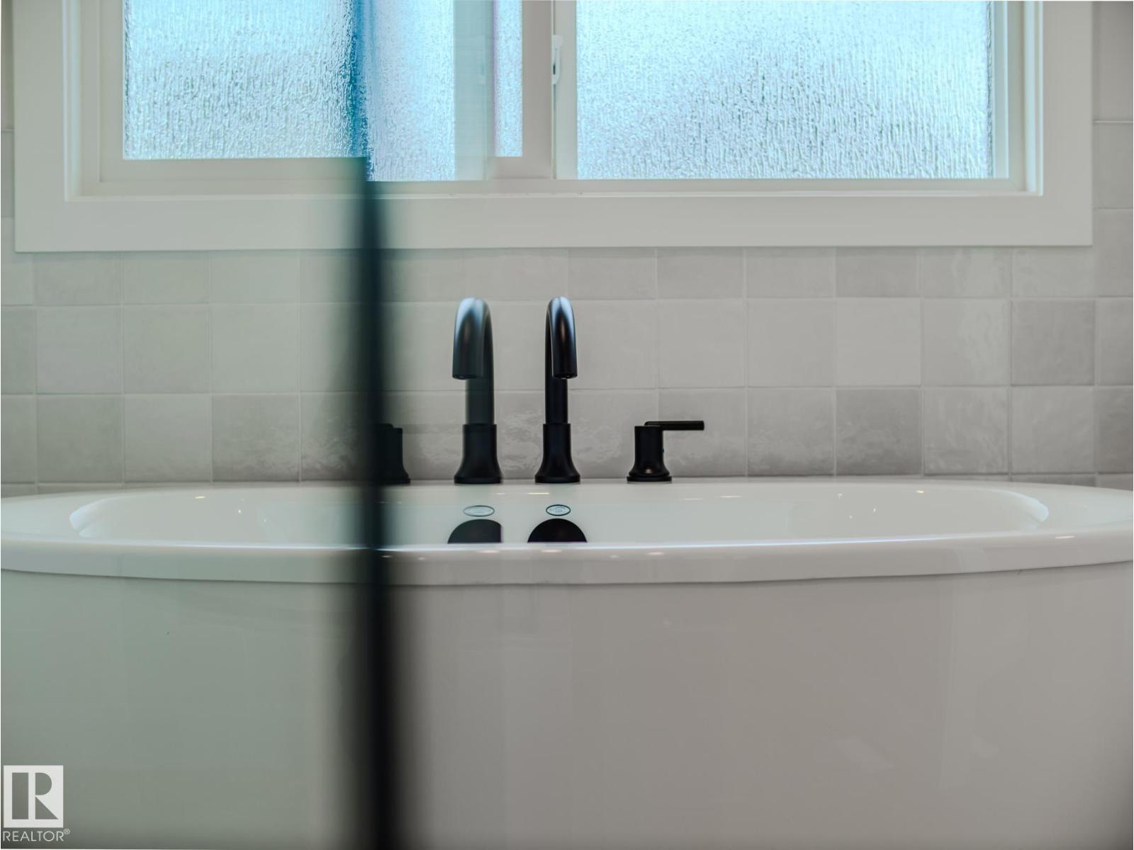 6704 CRAWFORD WY SW, Edmonton