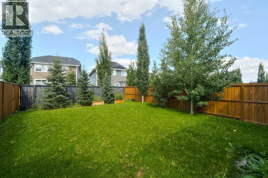 271 River Heights Crescent, Cochrane