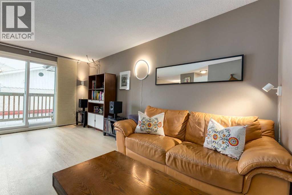 Single Family House Bi-level for Sale in D   Street NW Bowness Calgary 