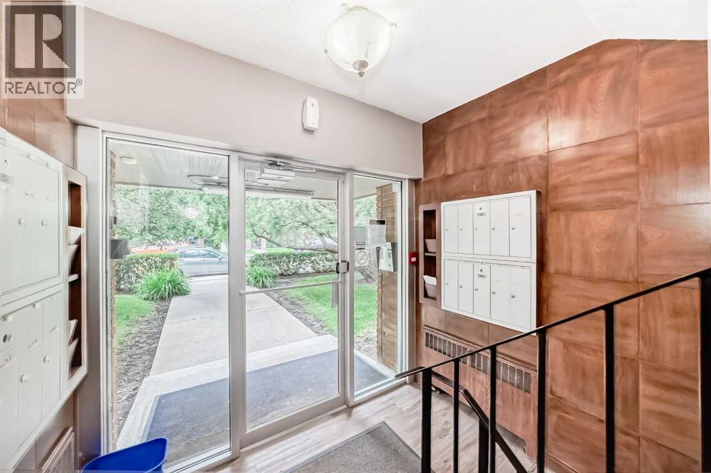 Single Family House for Sale in    Avenue SW Mission Calgary 