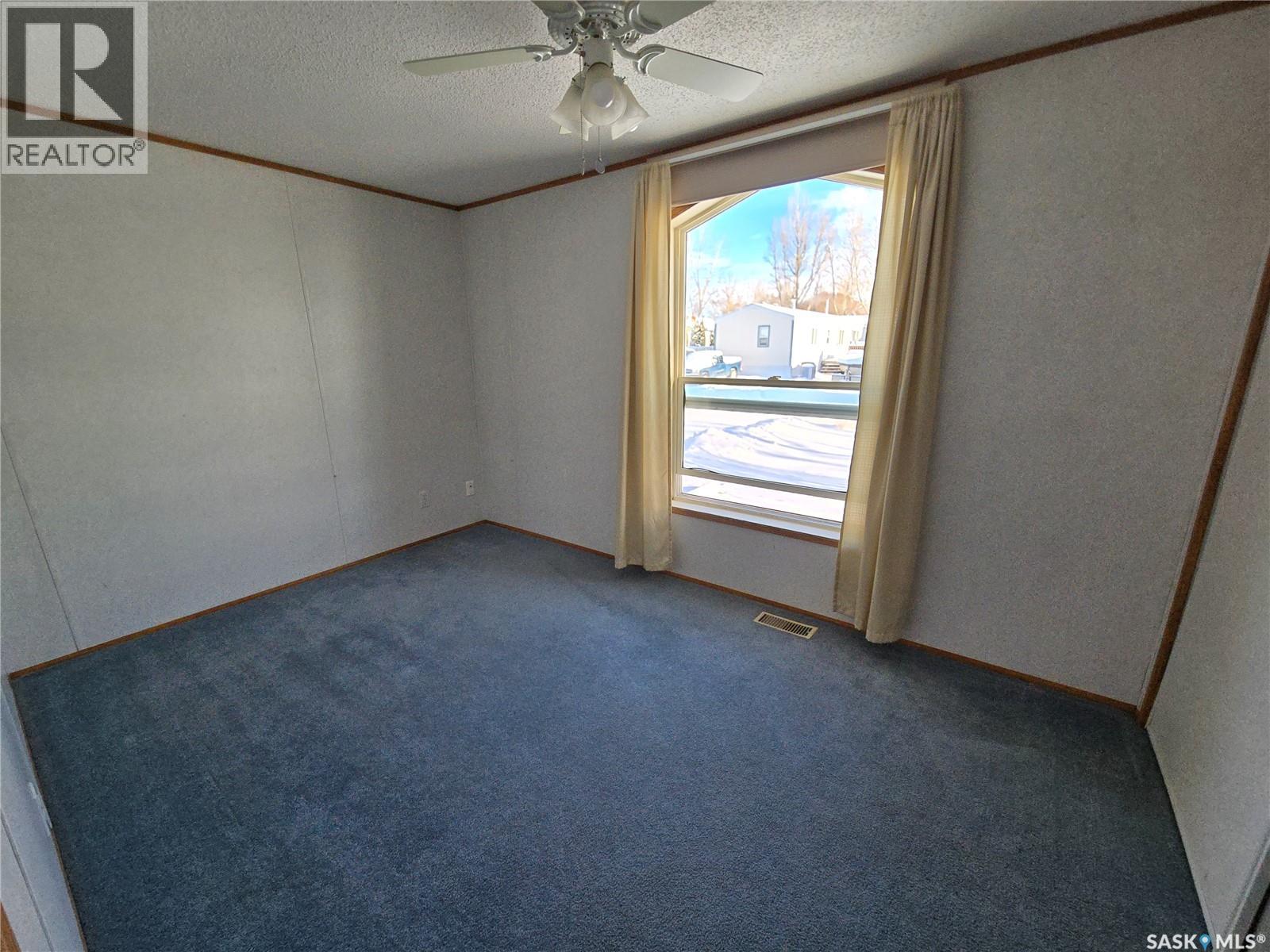 Single Family House Mobile Home for Sale in  Prairie Sun COURT Swift Current 