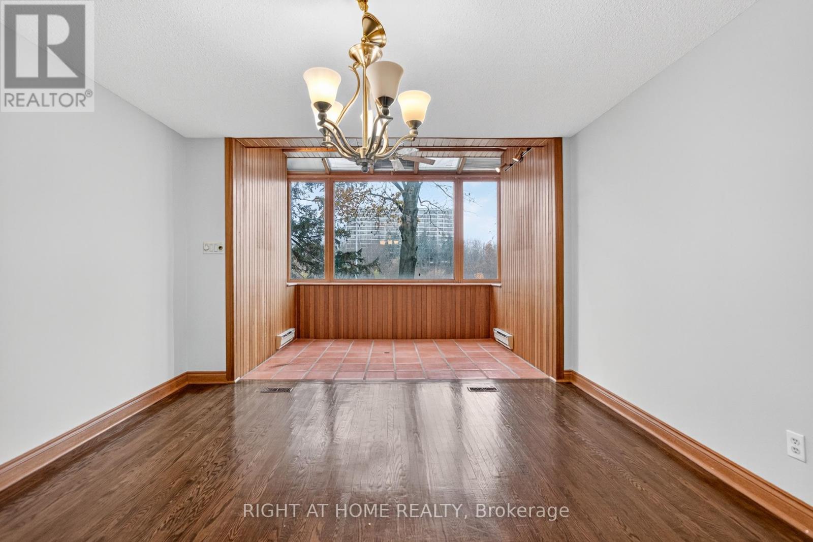 20 PINE RIDGE LANE - 13