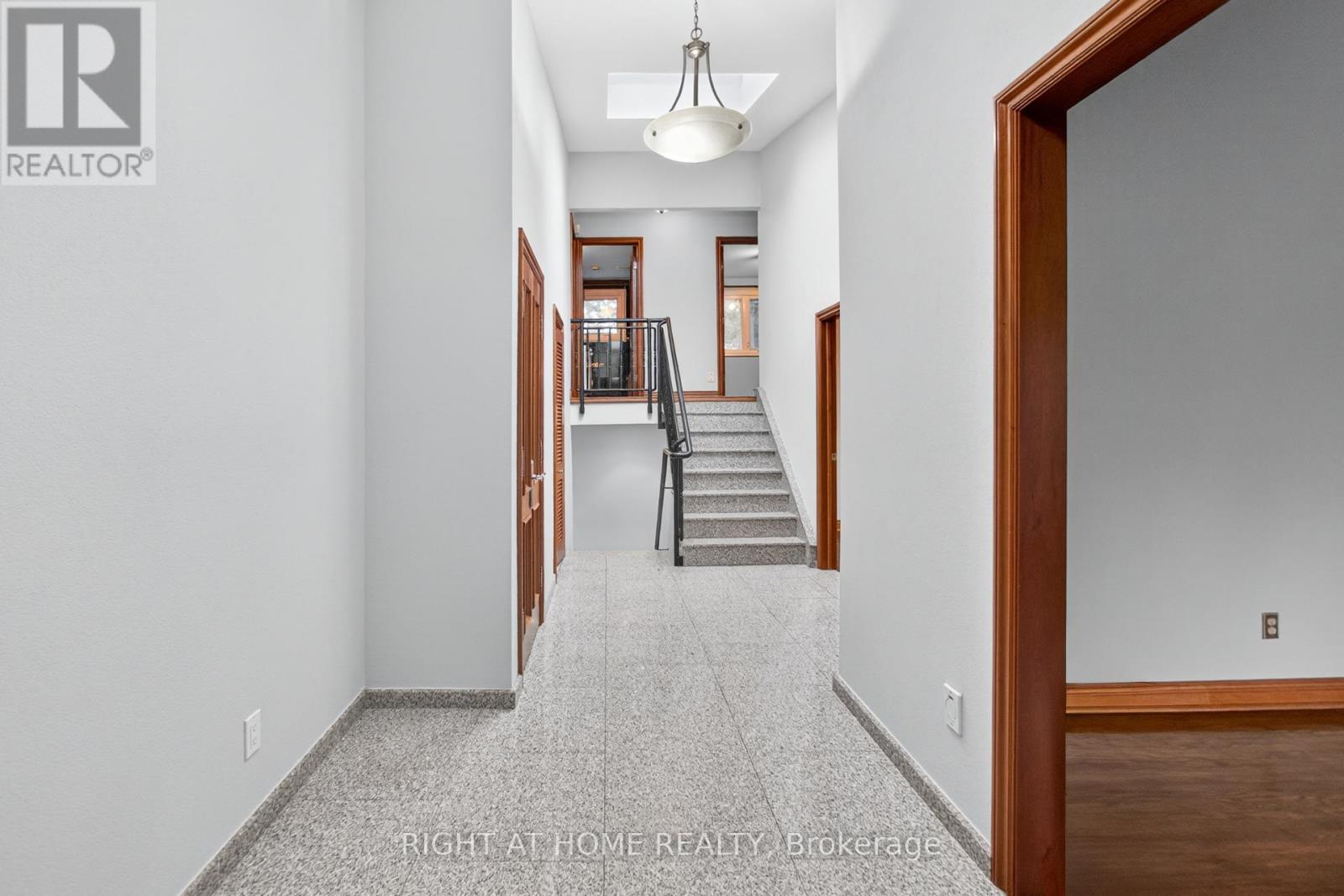 20 PINE RIDGE LANE - 7