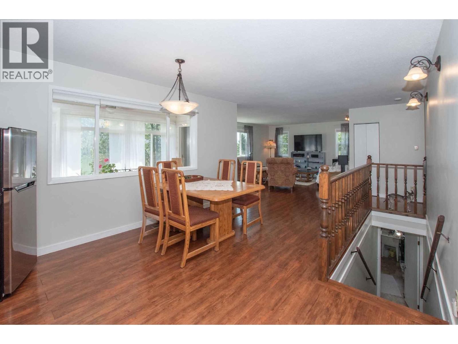 3022 Loon Lake Road, Loon Lake