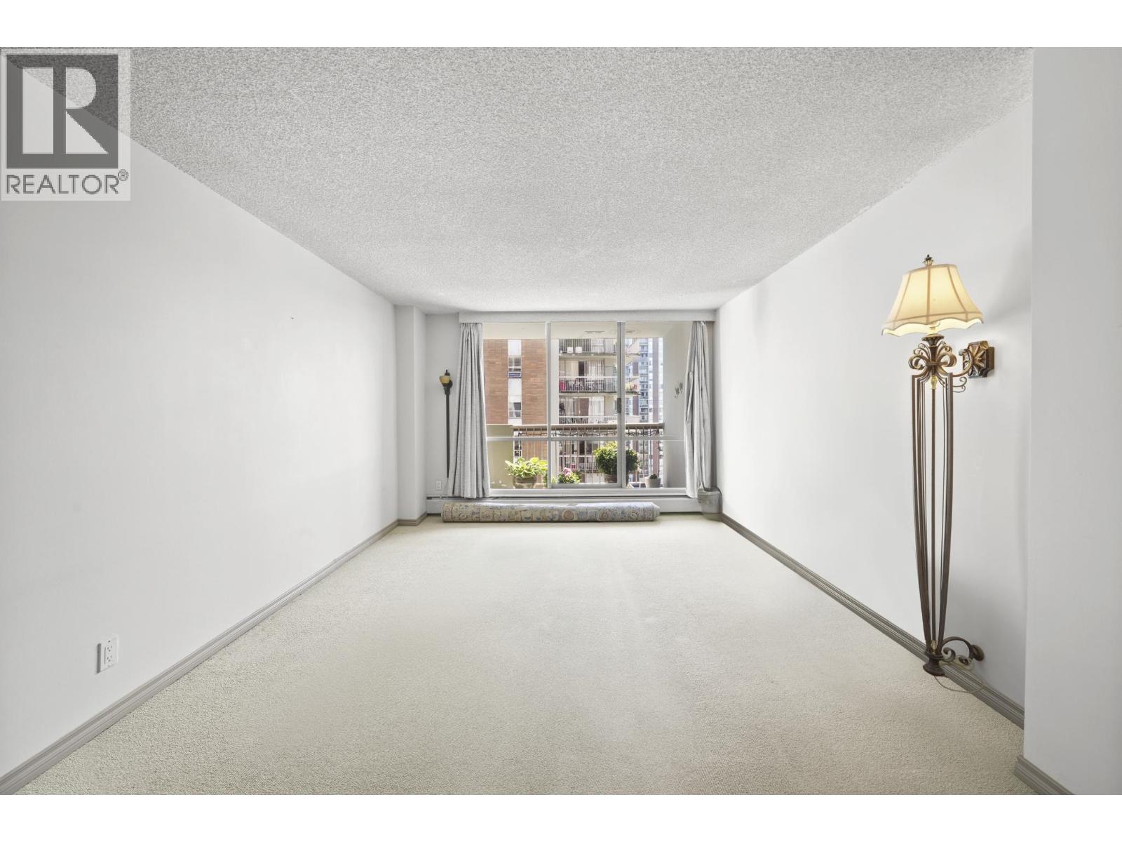 1006 2016 FULLERTON AVENUE, North Vancouver