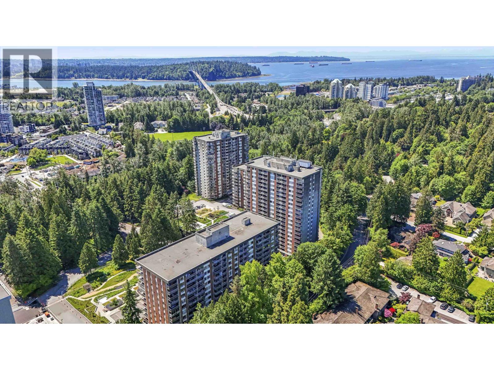 1006 2016 FULLERTON AVENUE, North Vancouver