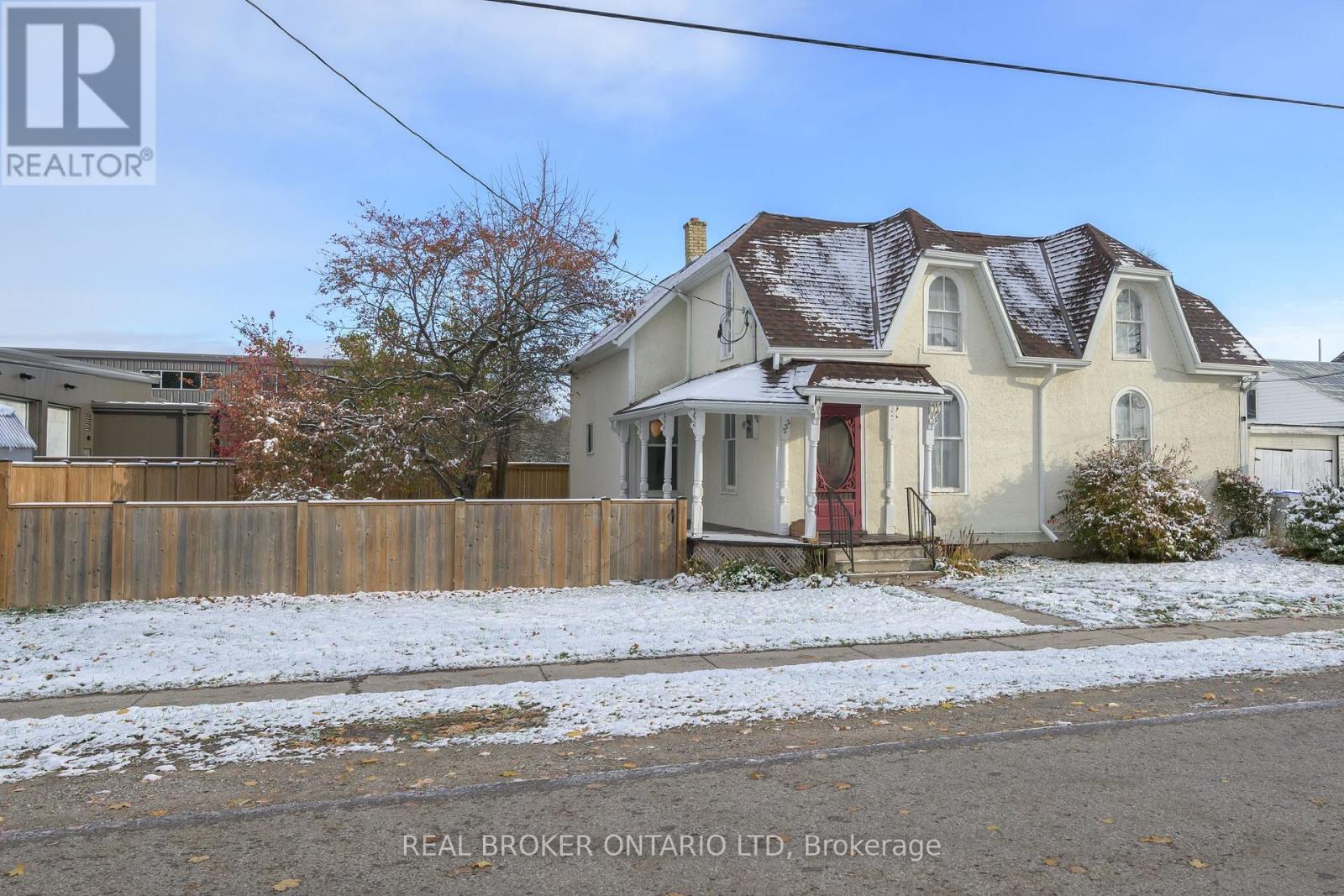 Single Family House for Sale in  ELLEN STREET North Middlesex (Parkhill) 