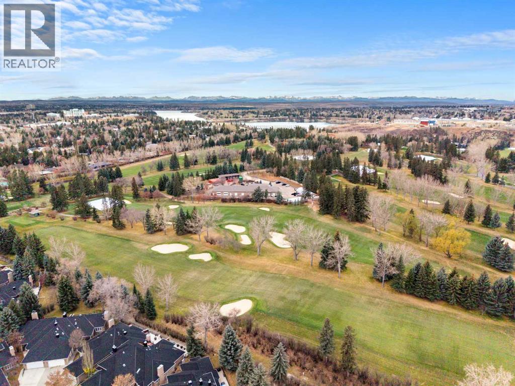 Single Family House for Sale in  rd Avenue SW Windsor Park Calgary 