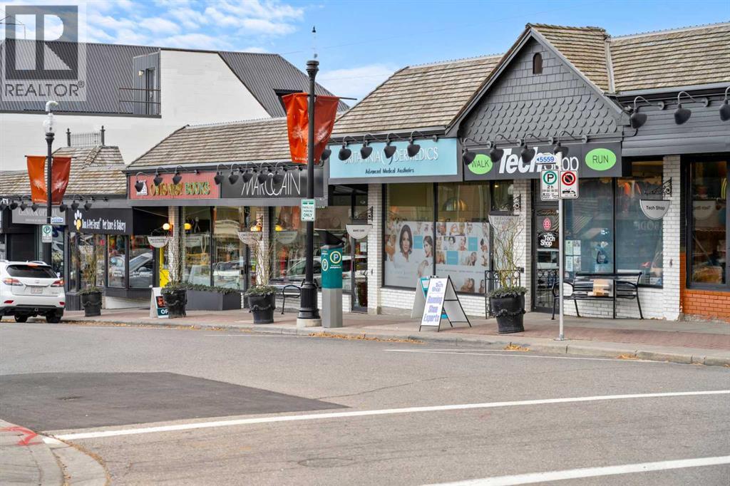 Single Family House for Sale in  rd Avenue SW Windsor Park Calgary 