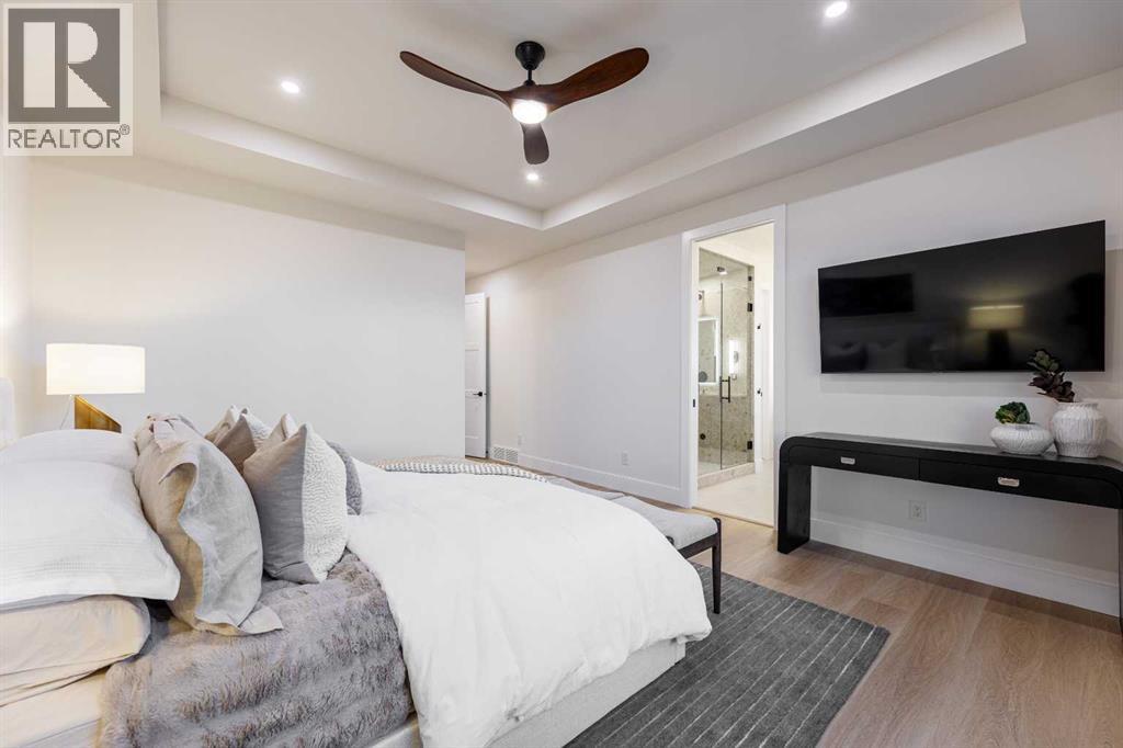 Single Family House for Sale in  rd Avenue SW Windsor Park Calgary 