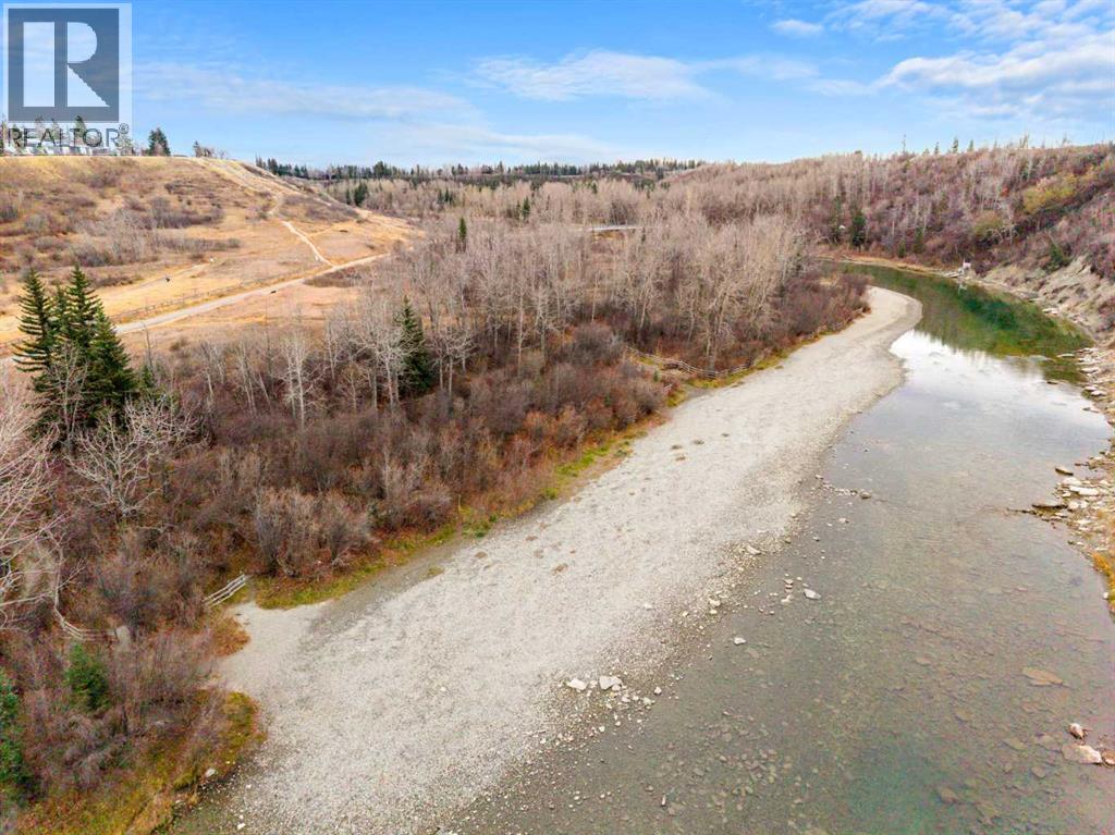 Single Family House for Sale in  rd Avenue SW Windsor Park Calgary 