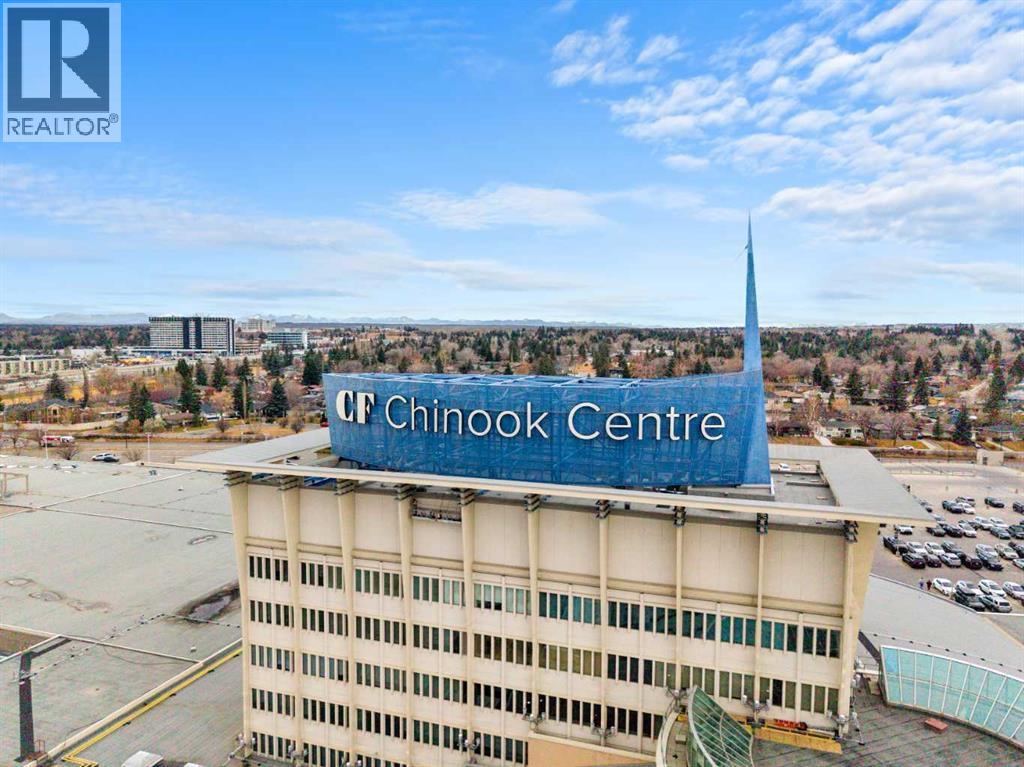 Single Family House for Sale in  rd Avenue SW Windsor Park Calgary 