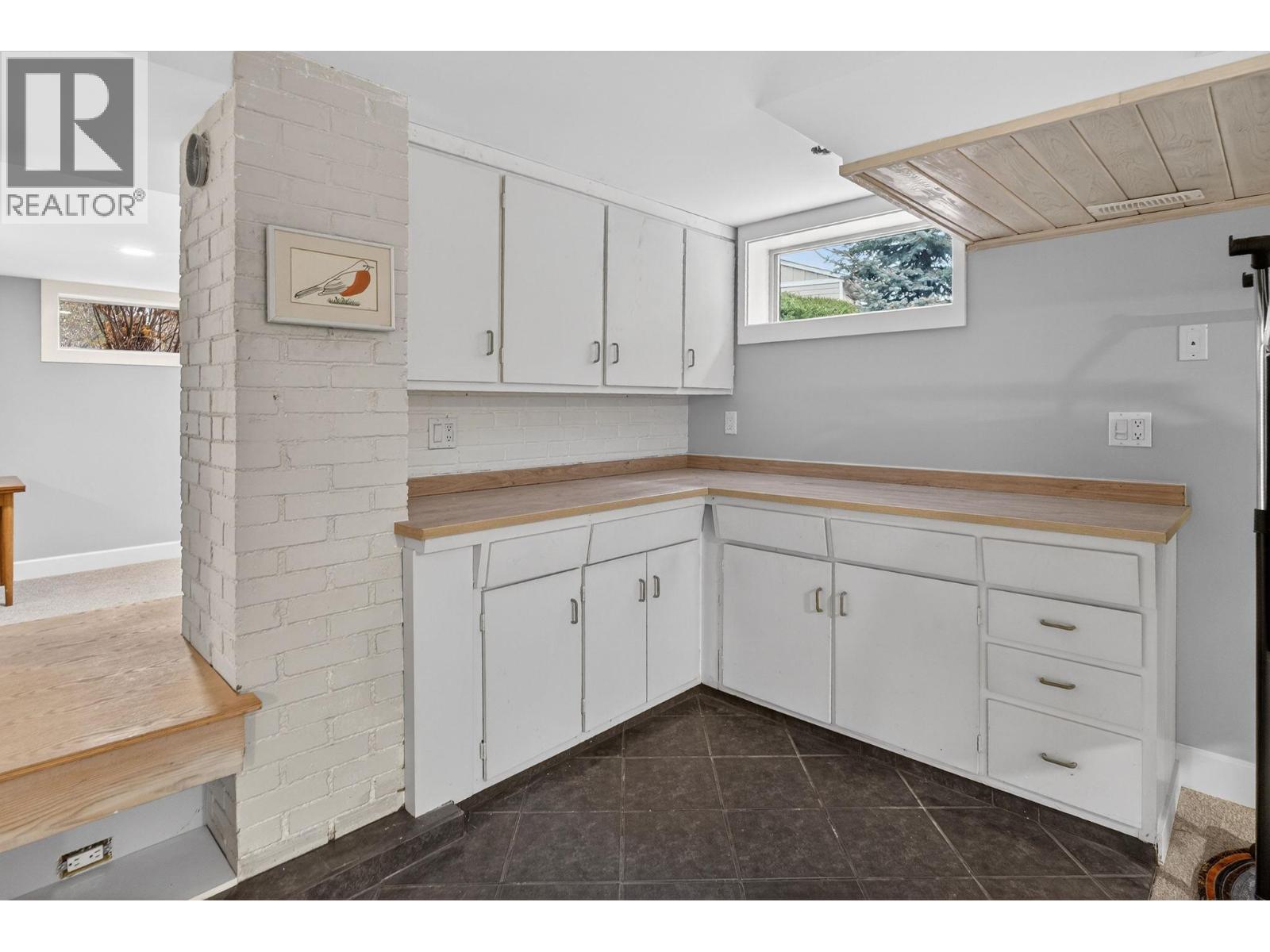  1774 Highland Drive North, Kelowna