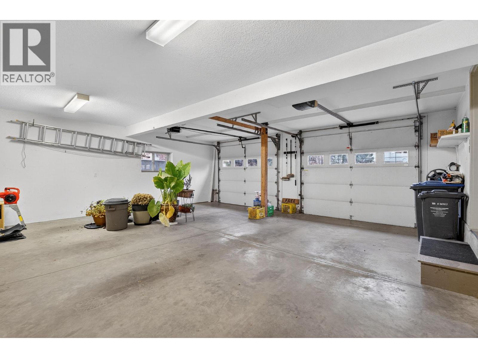  1774 Highland Drive North, Kelowna