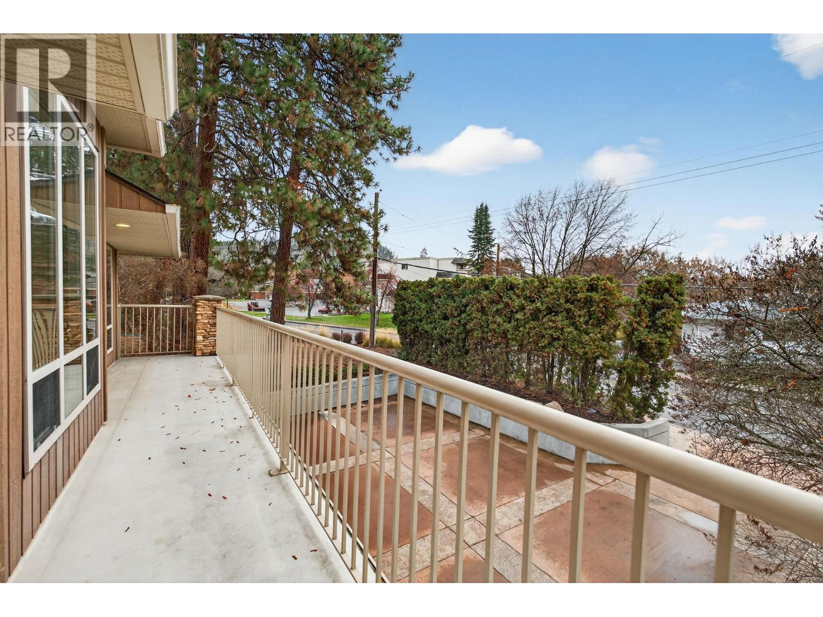  1774 Highland Drive North, Kelowna