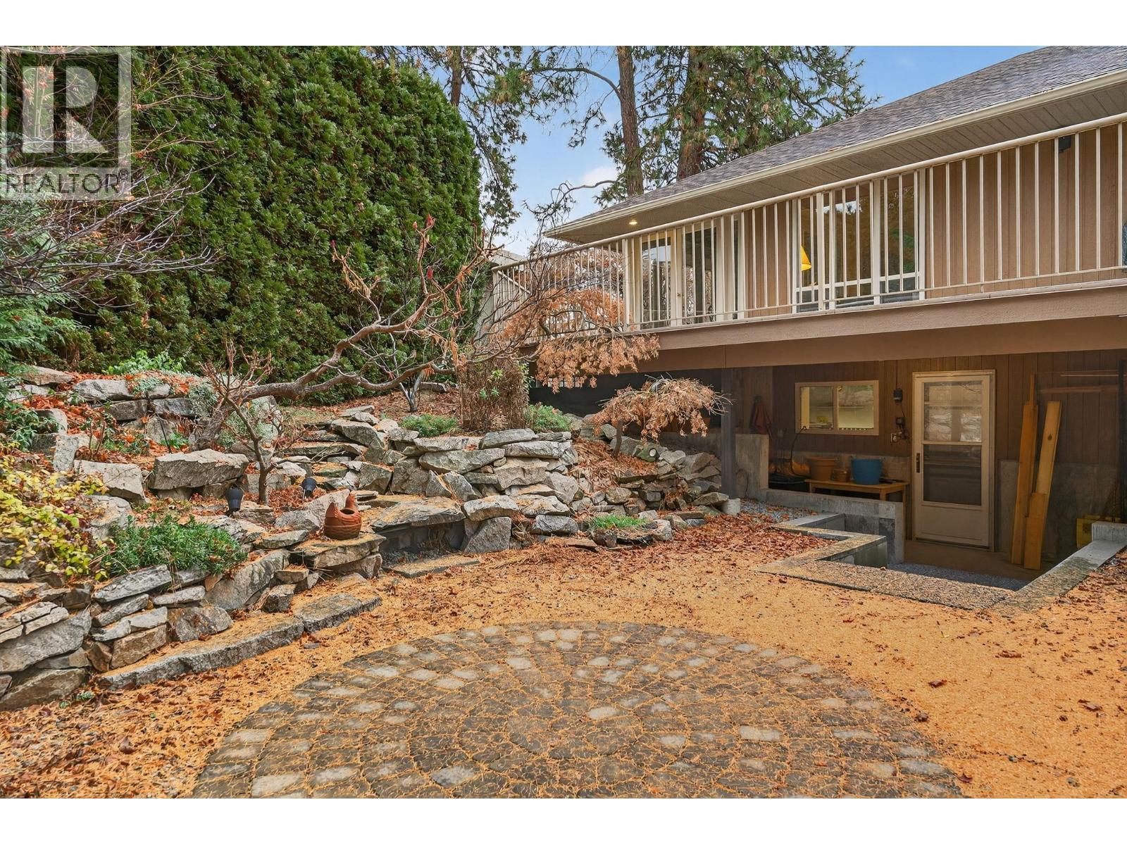  1774 Highland Drive North, Kelowna