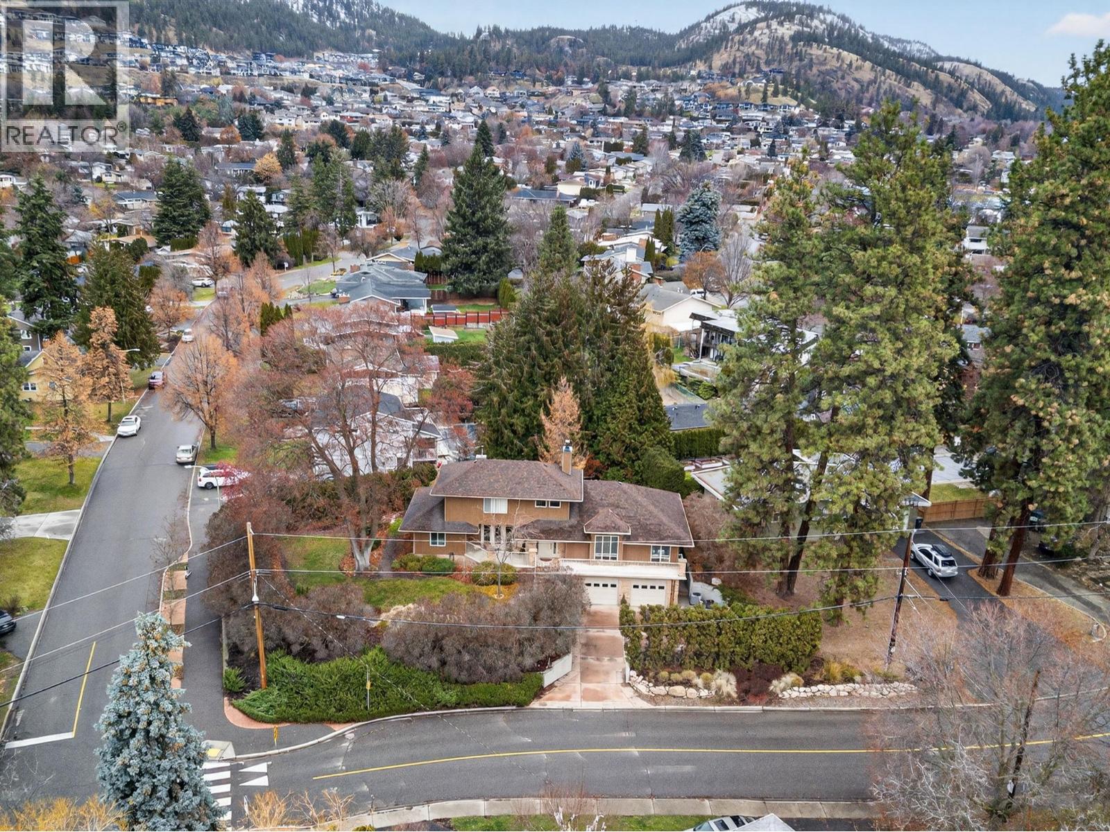  1774 Highland Drive North, Kelowna