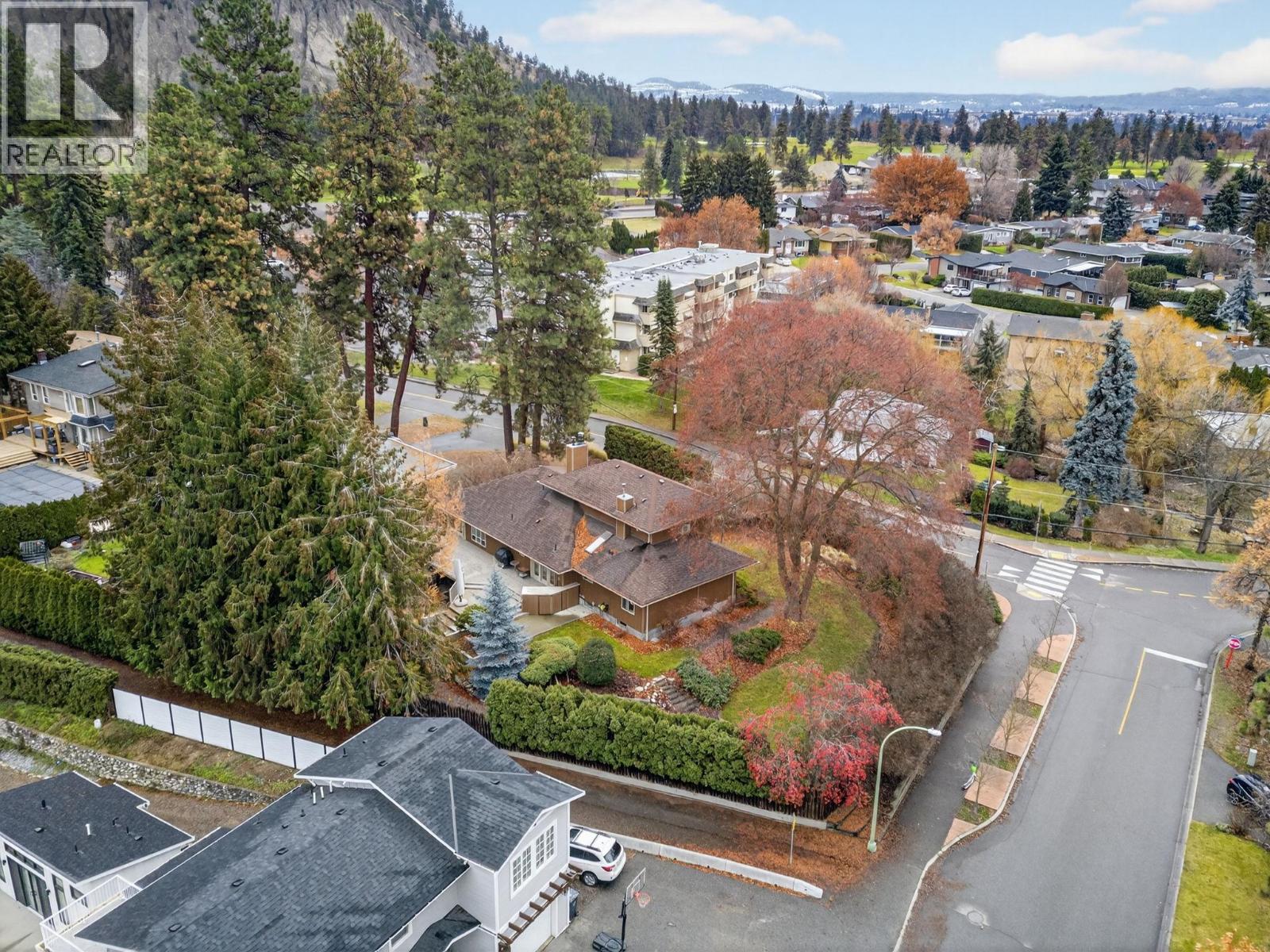  1774 Highland Drive North, Kelowna