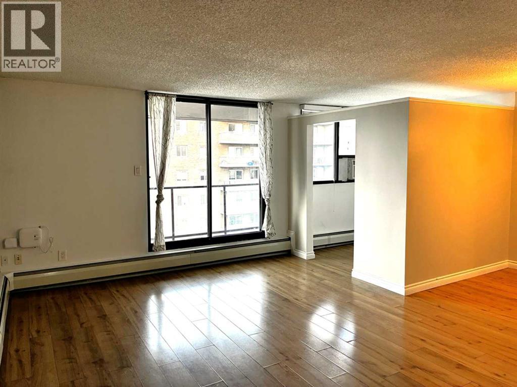 Single Family House for Sale in    Avenue SW Beltline Calgary 